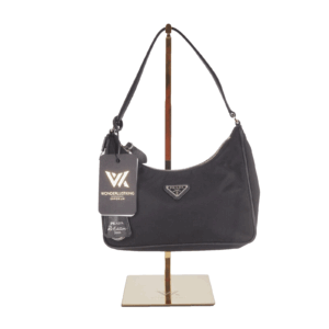 PRADA Re-Edition 2005 aus Re-Nylon schwarze Hobo Tasche Luxus OP: 1600 €